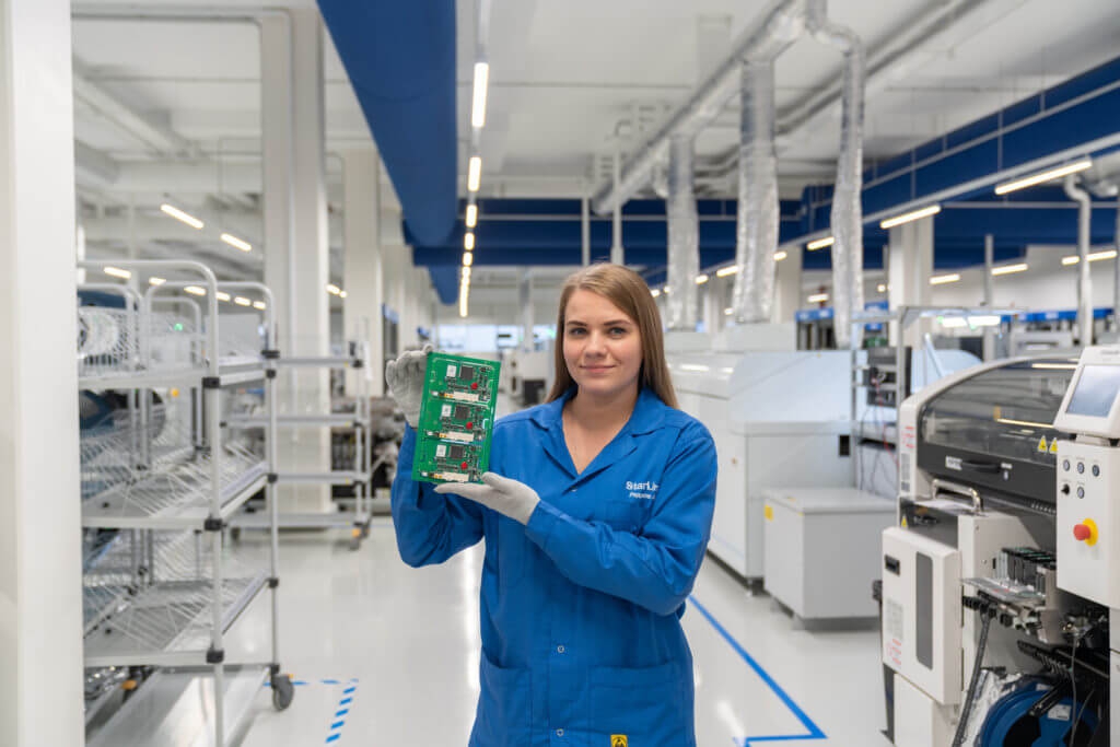 women_in_the_factory